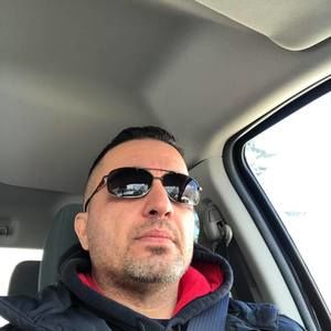 Meet your Posher, Tony